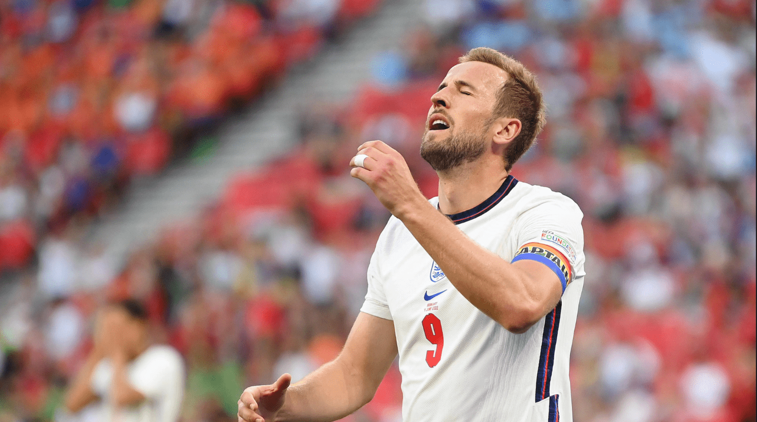 法国羽毛球队力克英格兰羽毛球队，辛杜高光表现的简单介绍