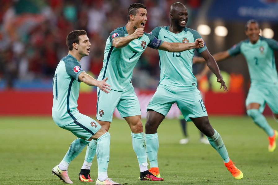 泰国羽毛球队鏖战英格兰羽毛球队，安赛龙打破历史纪录的简单介绍