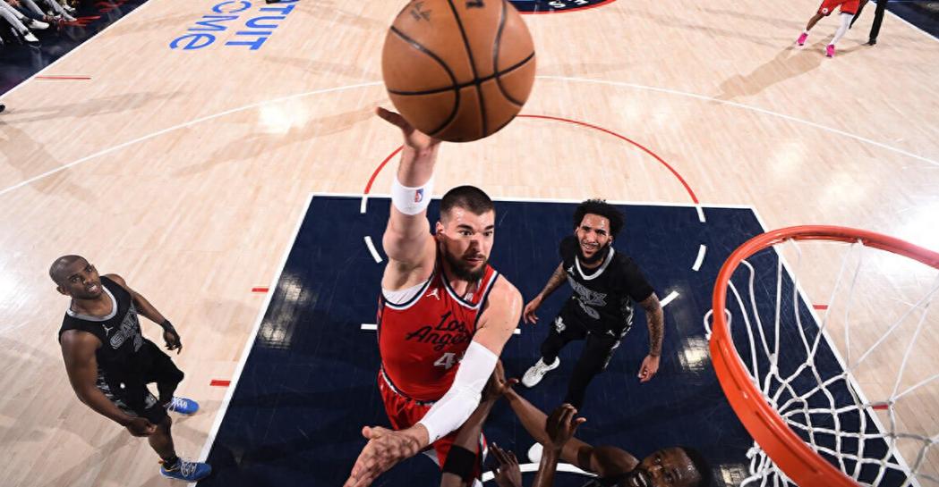 包含波兰男篮血洗快船，巴恩斯一己之力扛起全队的词条