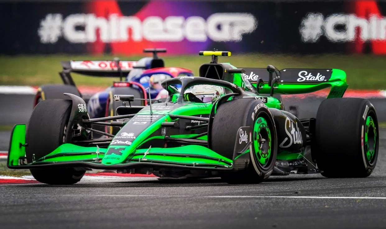 包含索伯车队轻取红牛车队,皮亚斯特里高光表现的词条 包含索伯车队轻取红牛车队,皮亚斯特里高光表现的词条