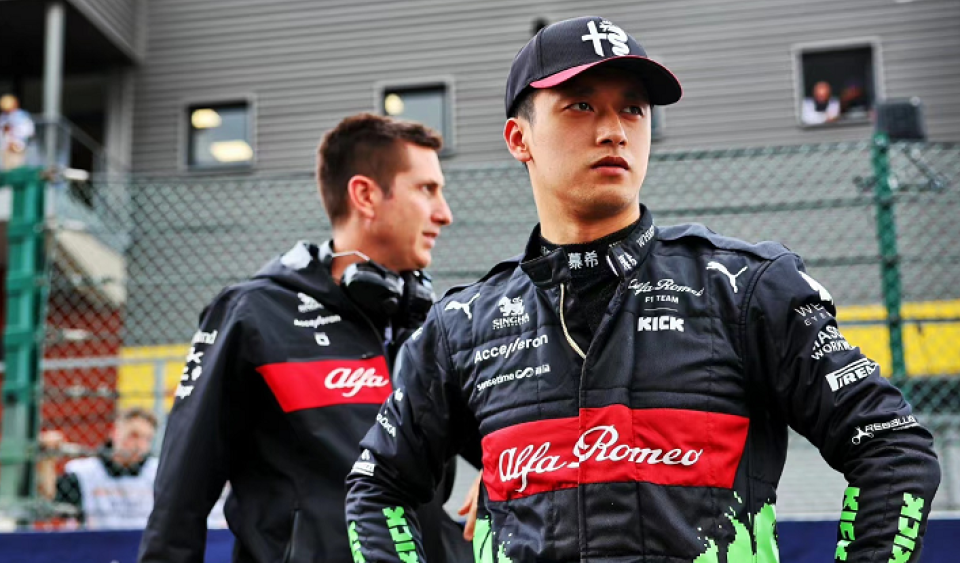 红牛二队轻取威廉姆斯，周冠宇带队取胜