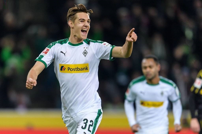 纽伦堡球员荣获月最佳，展现出色表现的简单介绍