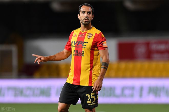 关于贝内文托队员技术精湛,打破僵局取得胜利的信息 关于贝内文托队员技术精湛,打破僵局取得胜利的信息