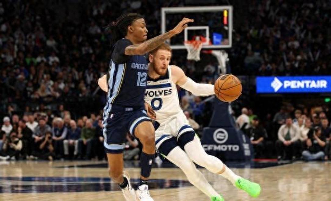 森林狼控卫受伤下场，球队遭遇失利的简单介绍