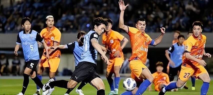 亚冠赛场燃爆现场令球迷热血的简单介绍