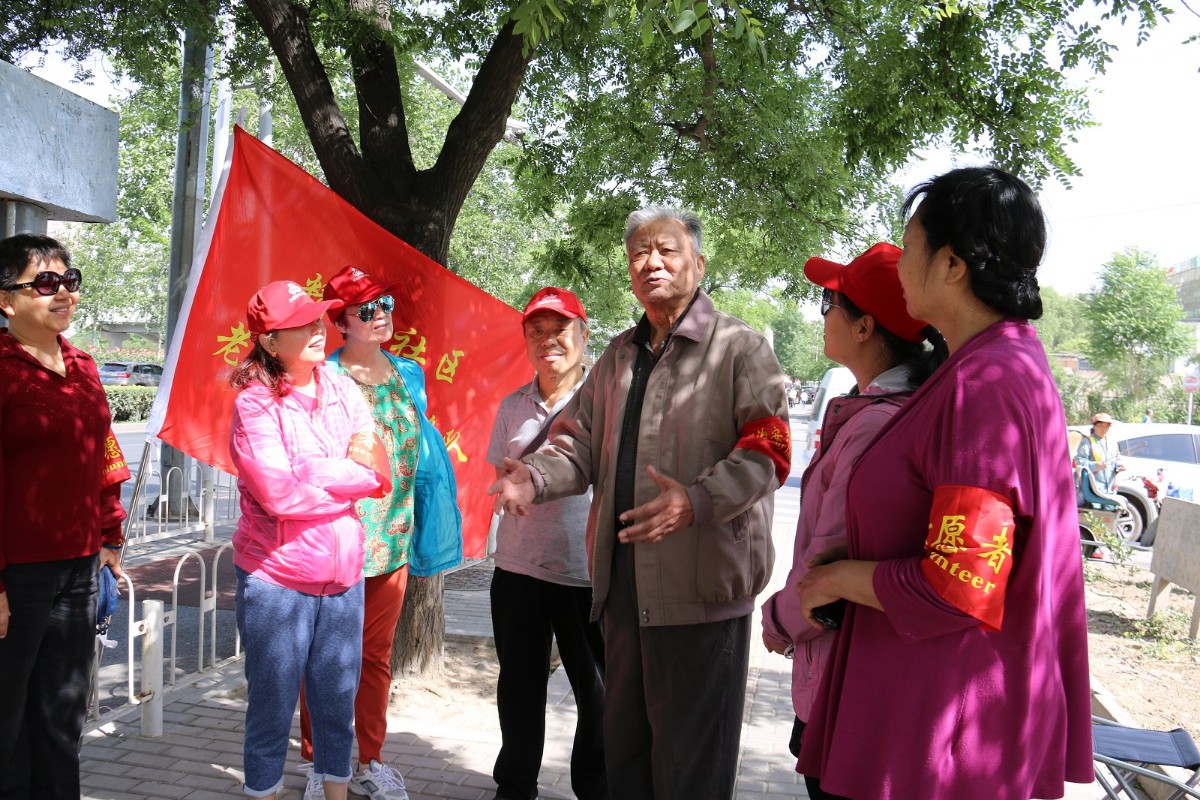巴黎队员获得社区表彰，传递正能量