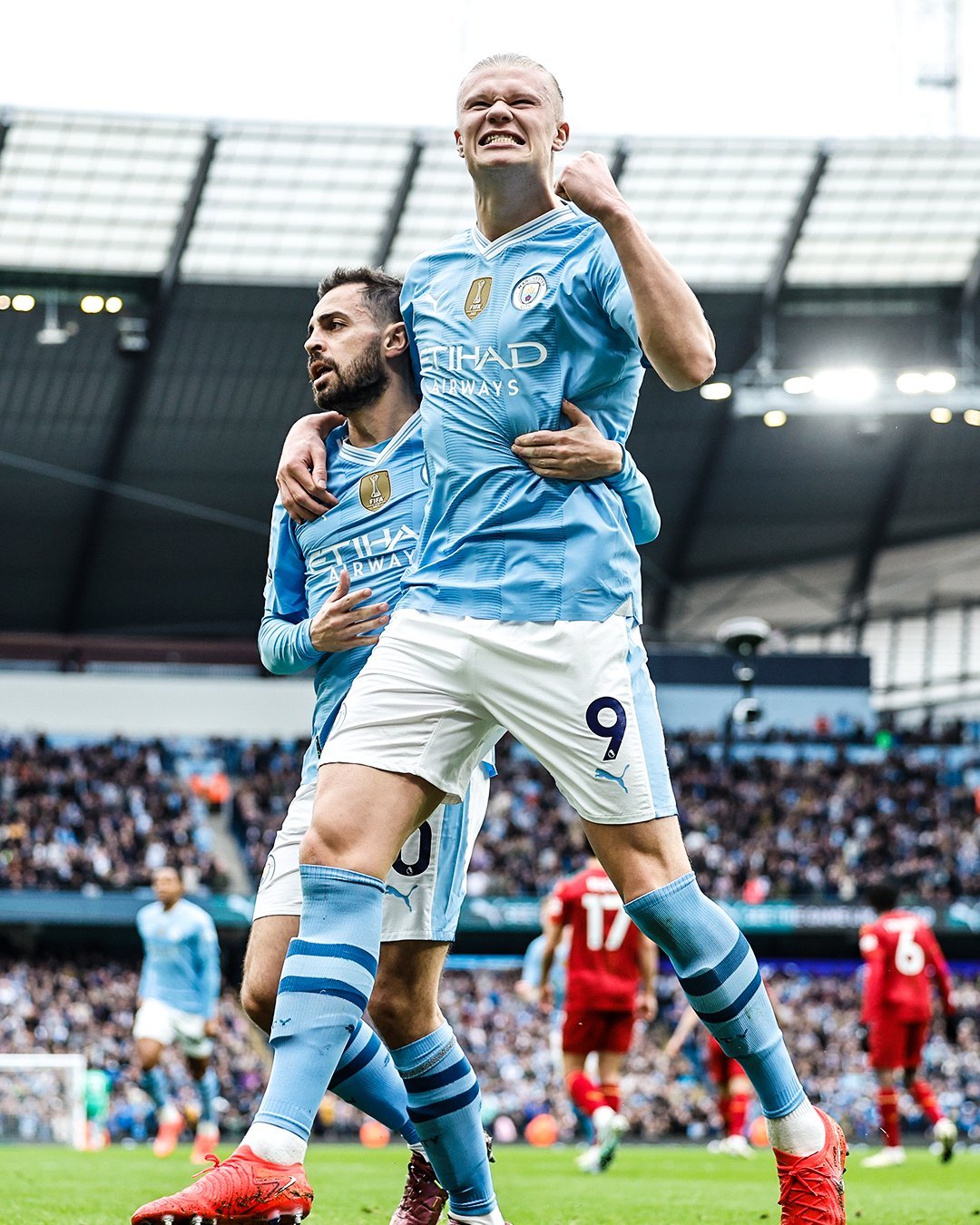 包含曼城球星复出赛场，全队士气大振！的词条