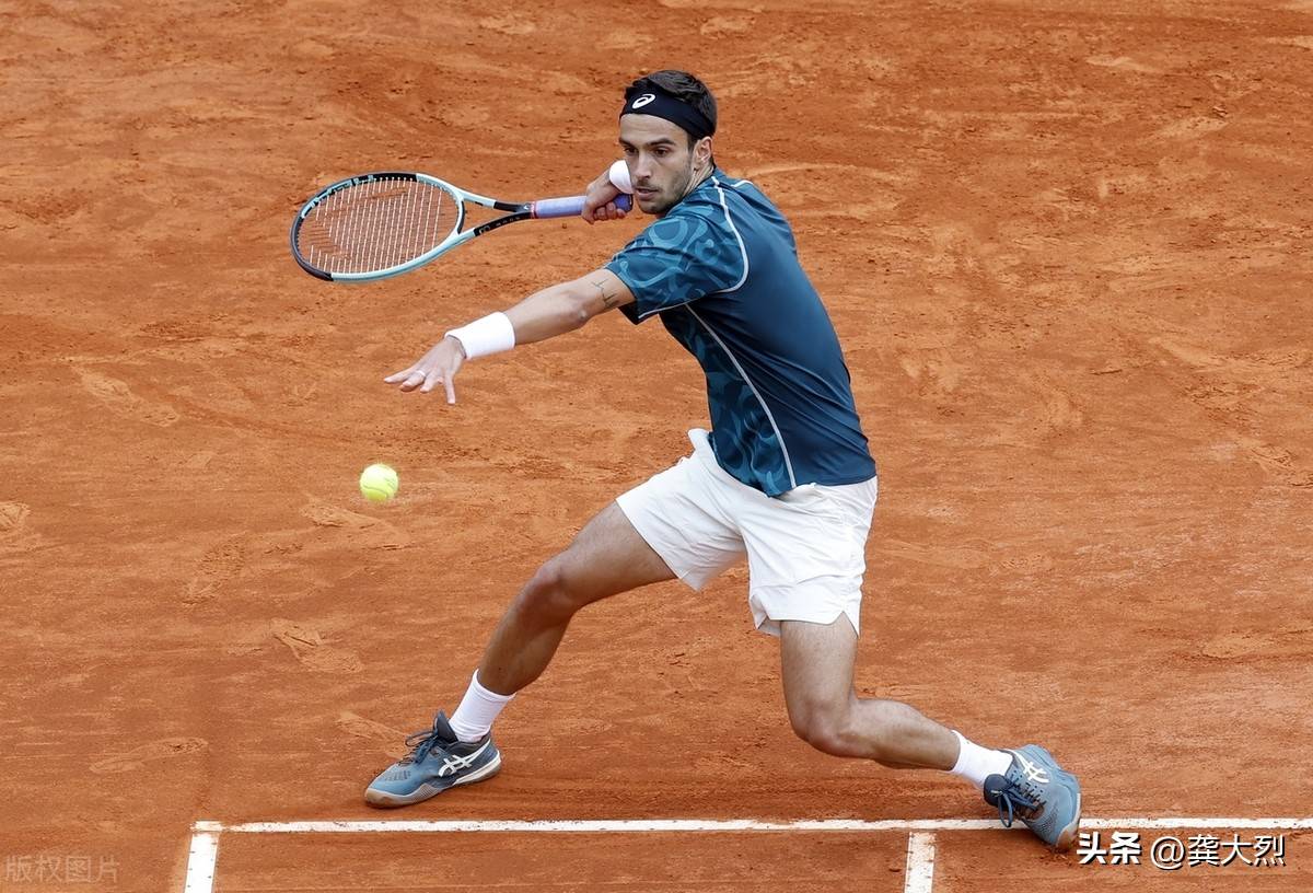 包含拉沃尔杯鏖战蒙特卡洛大师赛，西西帕斯统治全场的词条