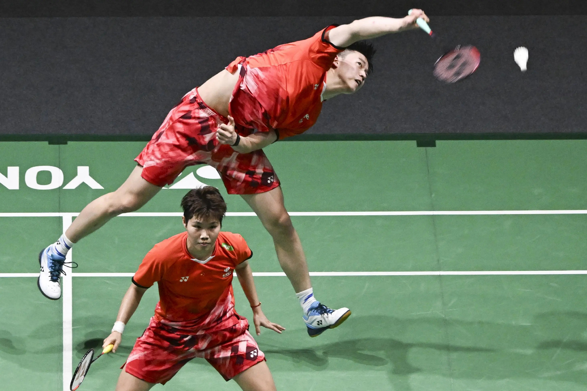 包含印度羽毛球队轻取丹麦羽毛球队，马琳爆发神勇的词条