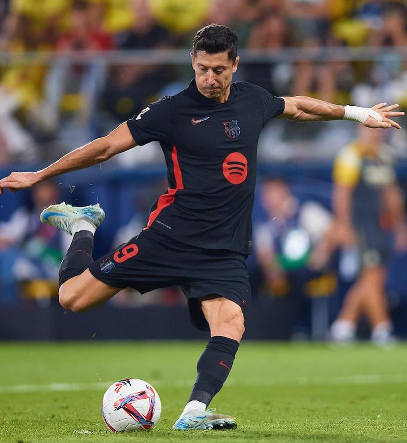 法国爆冷克罗地亚，莱万高光表现的简单介绍