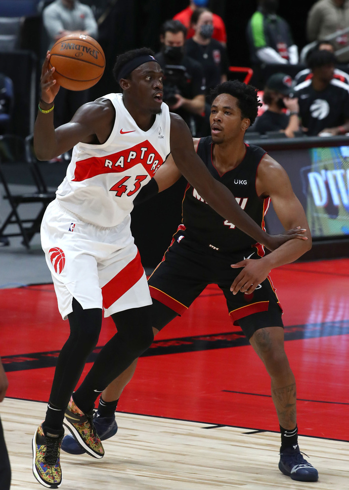 包含热火B队完胜猛龙，汉密尔顿完成帽子戏法的词条