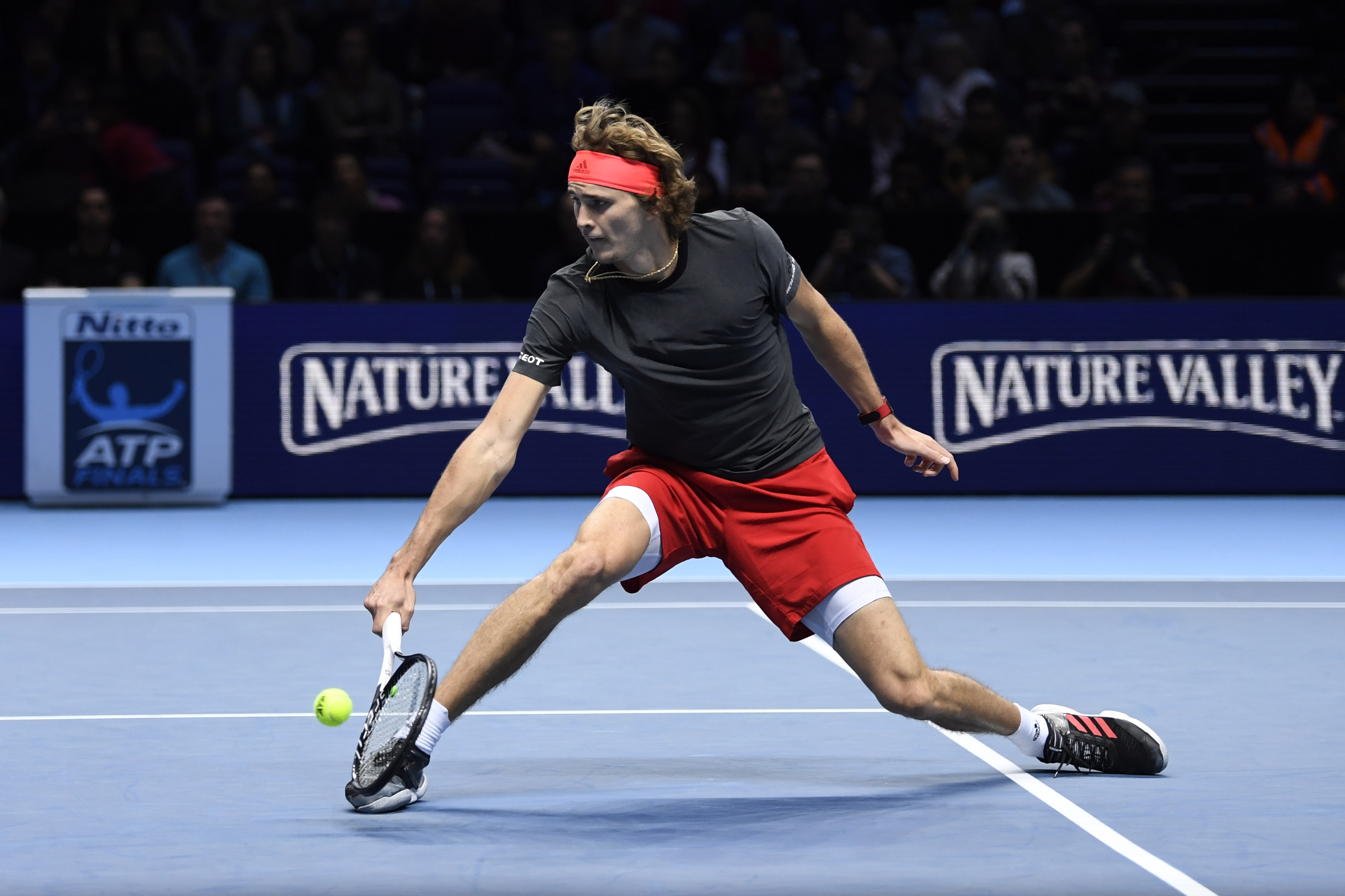 ATP总决赛绝杀美网，兹维列夫带队取胜