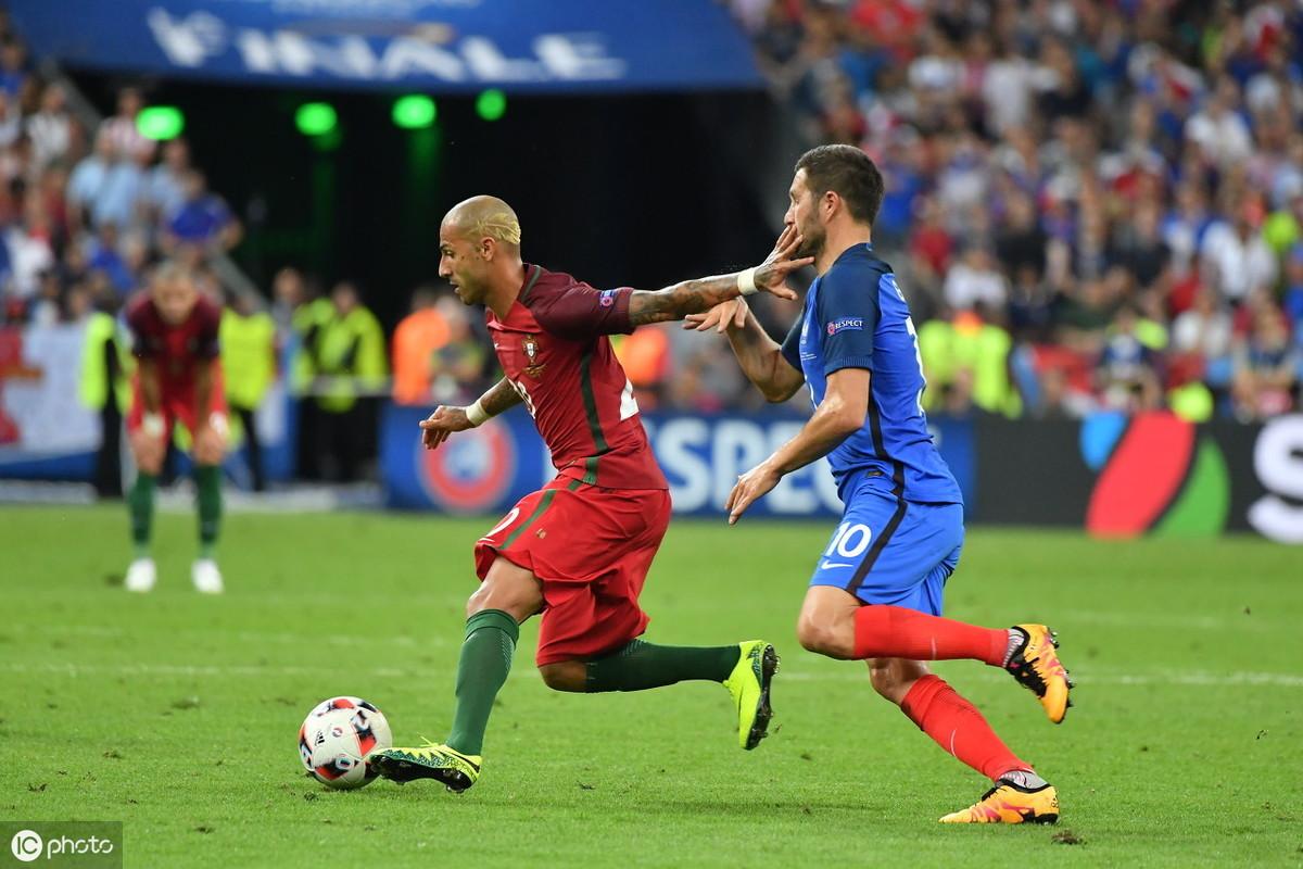 法国队完胜韩国队，黄鸭组合刷新纪录的简单介绍